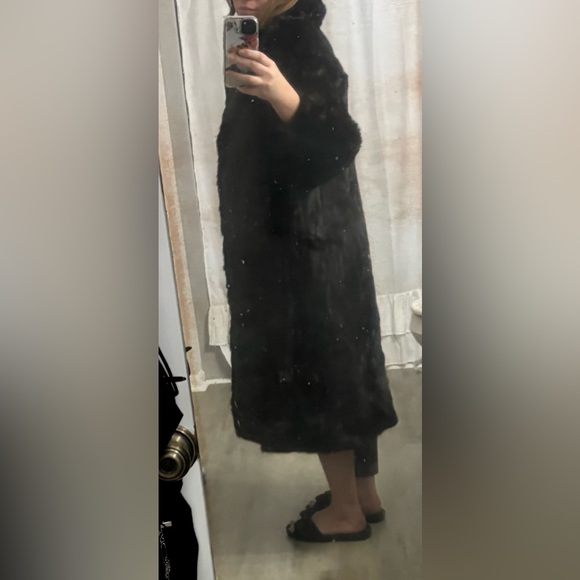 Vintage Saga Mink fur/ Outwear dark brown mink Coat/women size LG-XL (11) - Picture 11 of 17